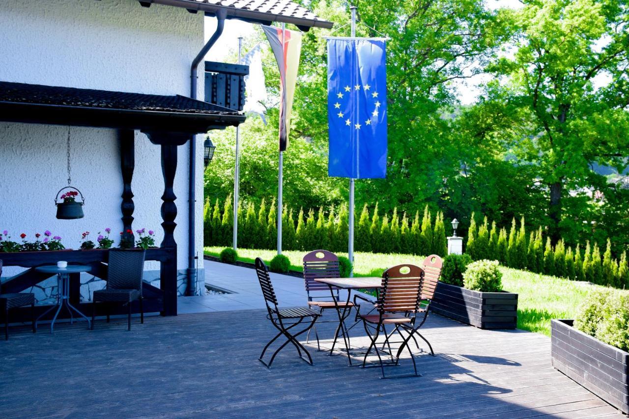 Hotel Bergwiesen - Zimmer Mit Balkon Oder Terasse Lohr am Main Exterior photo