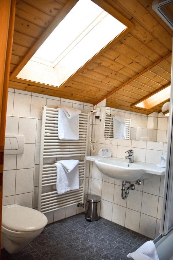 Hotel Bergwiesen - Zimmer Mit Balkon Oder Terasse Lohr am Main Exterior photo